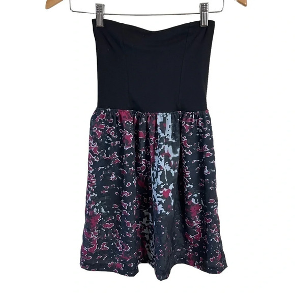 Aqua Strapless Mini Dress Size XS Abstract Pattern Fit and Flare Casual Short - Picture 1 of 6